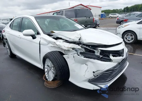 2018 Toyota Camry Xle из США, поврежденный, VIN 4T1B11HK8JU067078